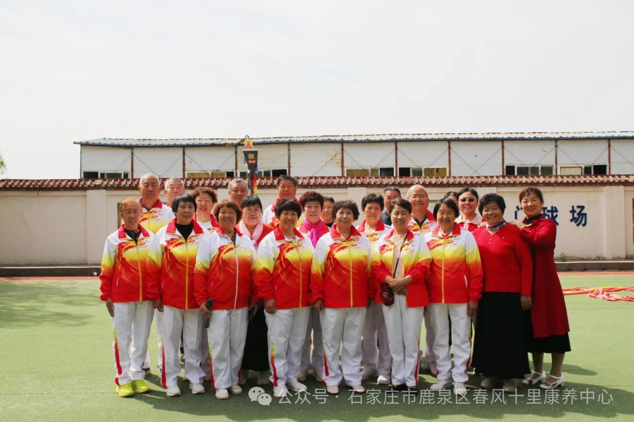 春風十里慶“五一” 喉歌舞龍把心環